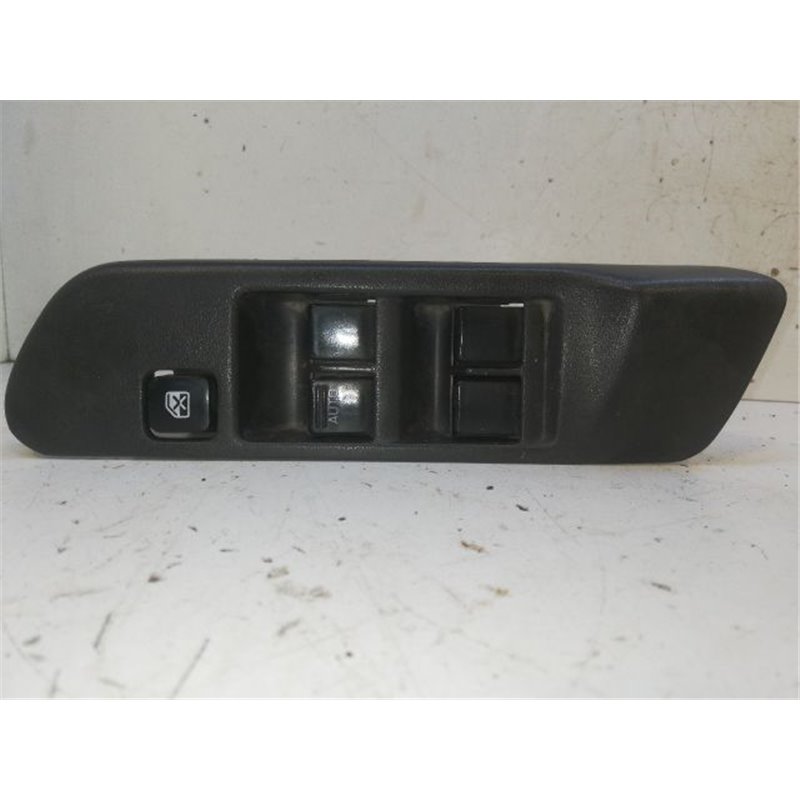 NISSAN PRIMERA Ablakemelő Kapcsoló Négyes / Kettes