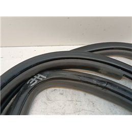 TOYOTA PRIUS Jobb hátsó Gumikéder