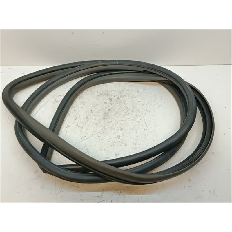 TOYOTA PRIUS Bal első Gumikéder