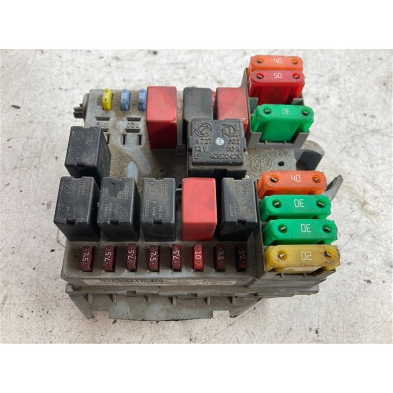 FIAT BRAVO Biztosítéktábla Doboz