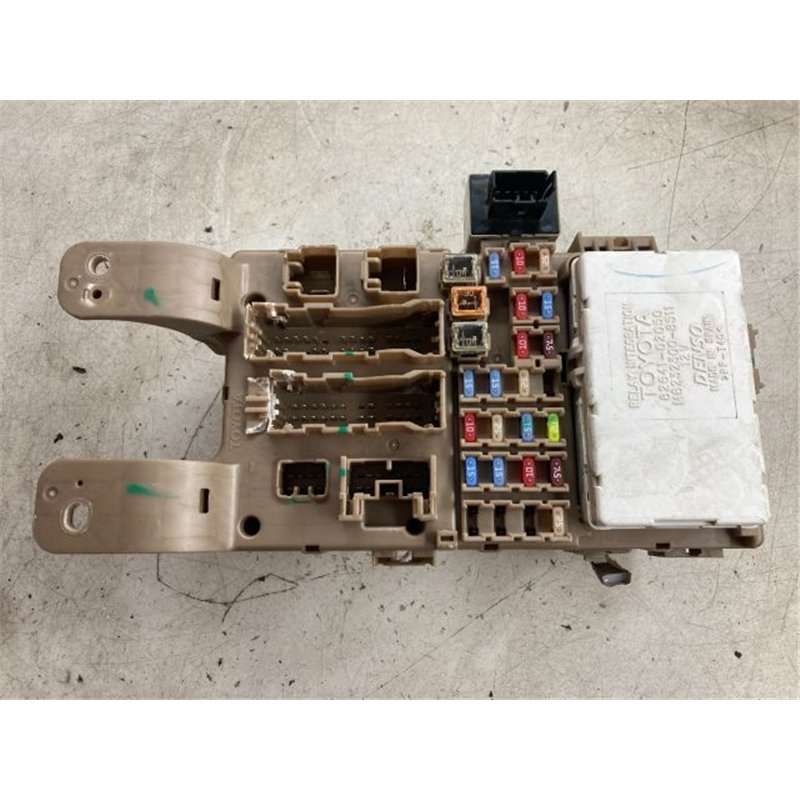 TOYOTA COROLLA Biztosítéktábla Doboz