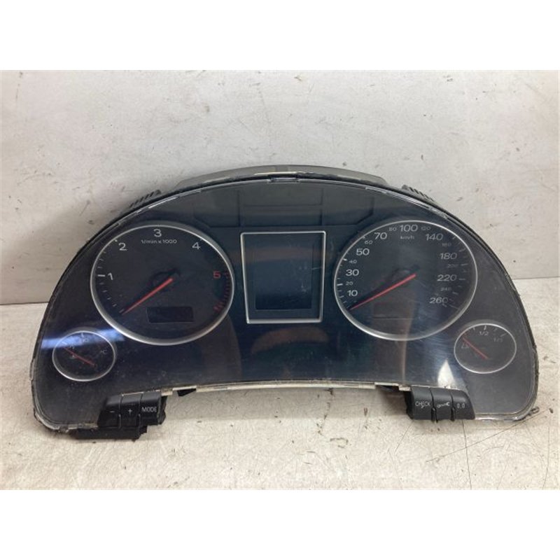 AUDI A4 B6 Kilométeróra