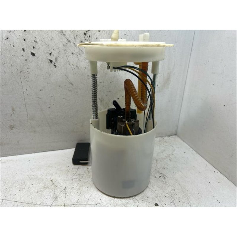 VW GOLF V Üzemanyag Szivattyú