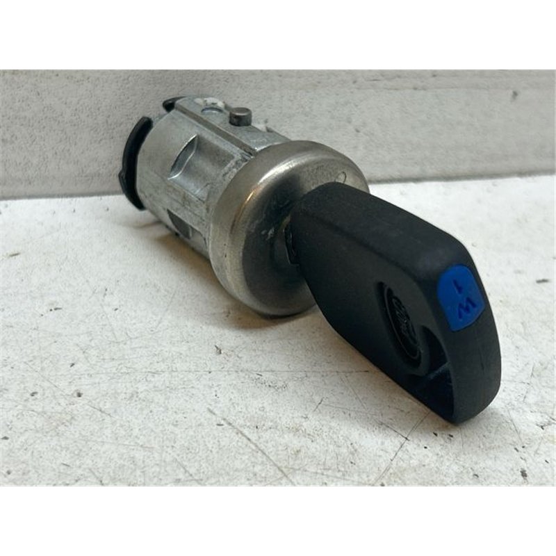 FORD FIESTA V Gyújtáskapcsoló