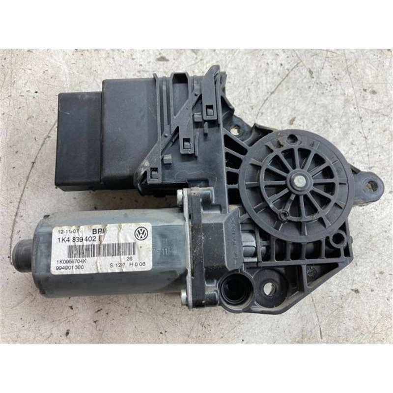 VW GOLF V Jobb hátsó Ablakemelő Motor