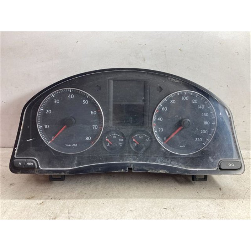 VW GOLF V Kilométeróra