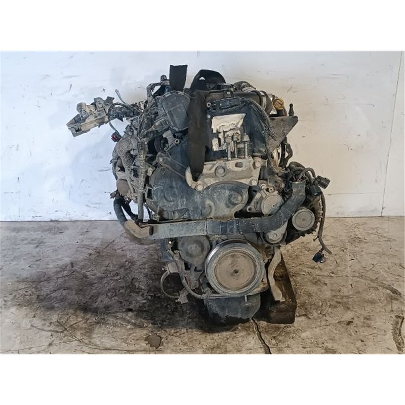 FORD TRANSIT COURIER Komplett Motor (Segédberendezésekkel)