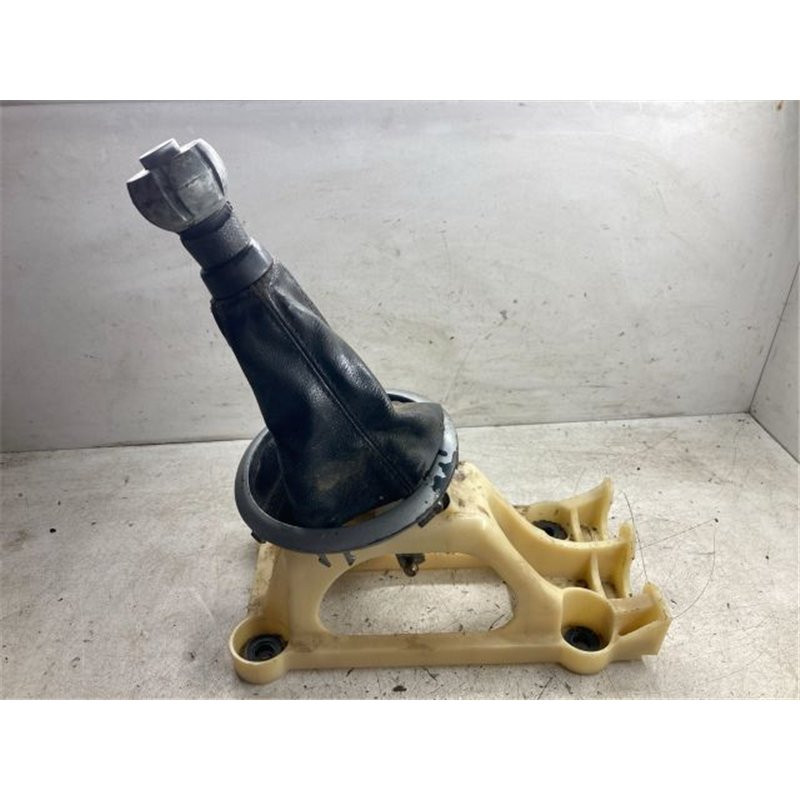 SUZUKI SWIFT III Váltókar (Mechanikus)