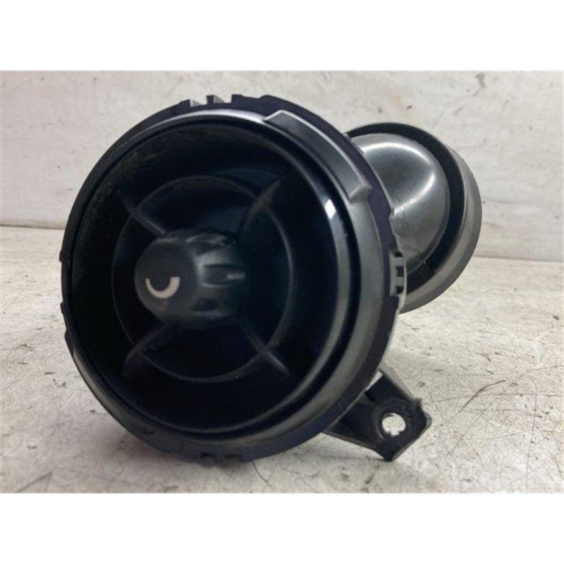 MINI HATCHBACK Bal Szellőző