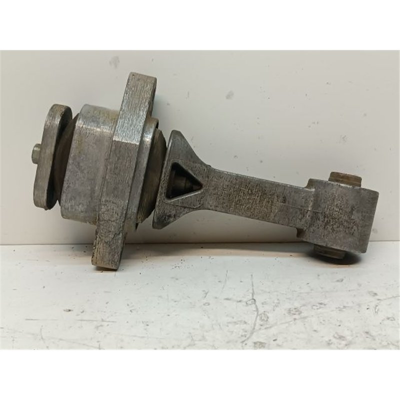 HYUNDAI i20 Billenésgátló Bak