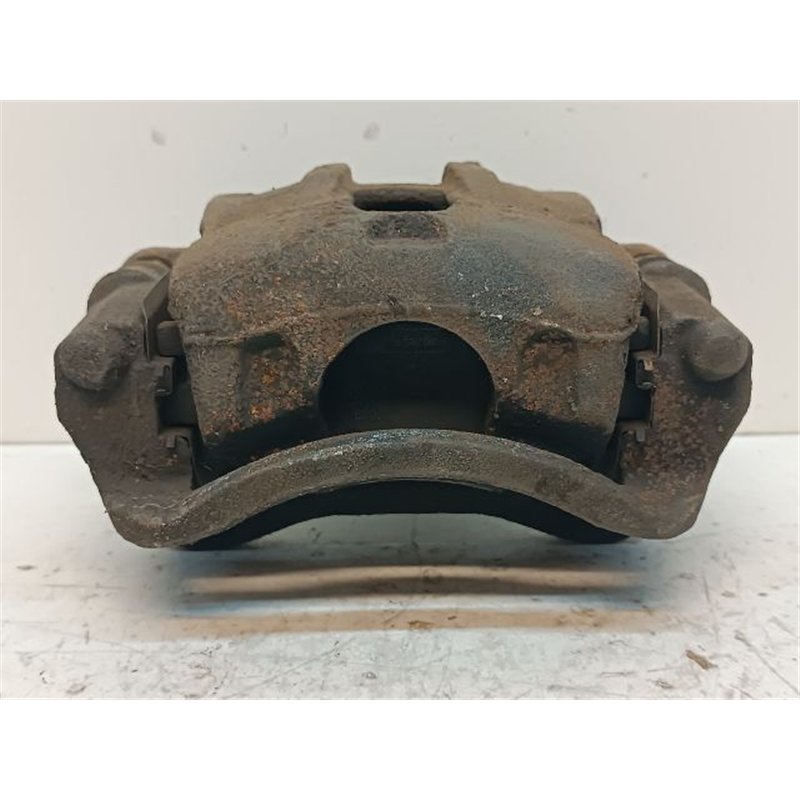 HYUNDAI i20 Bal első Féknyereg Munkahengerrel