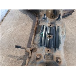 HYUNDAI i20 Első Bölcső