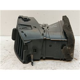 HYUNDAI i20 Középső Bal Szellőző