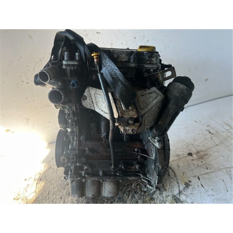 OPEL CORSA B Motor (Fűzött blokk hengerfejjel)