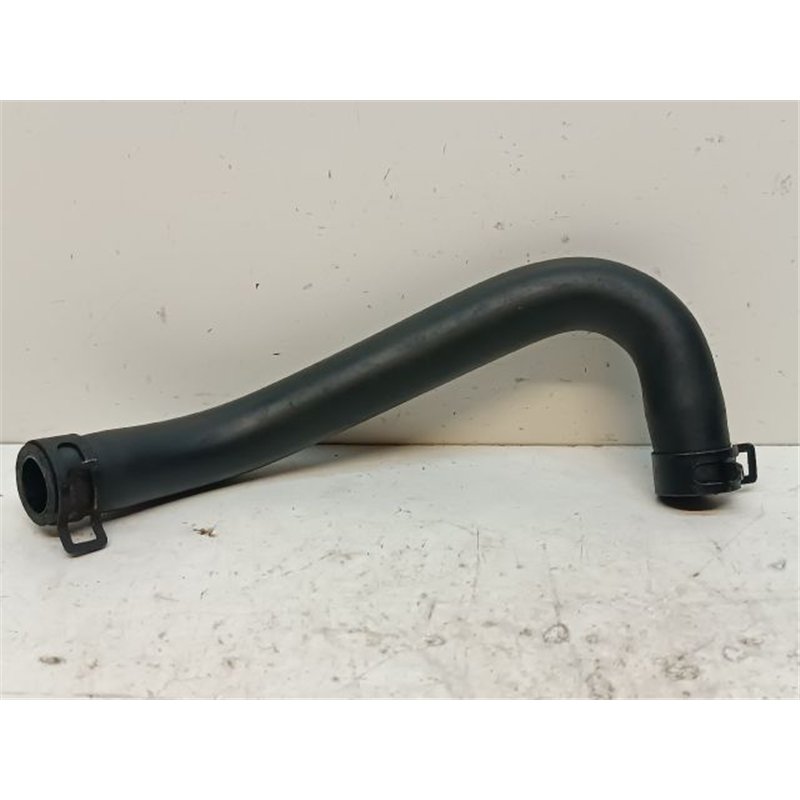 HYUNDAI i20 Vízcső