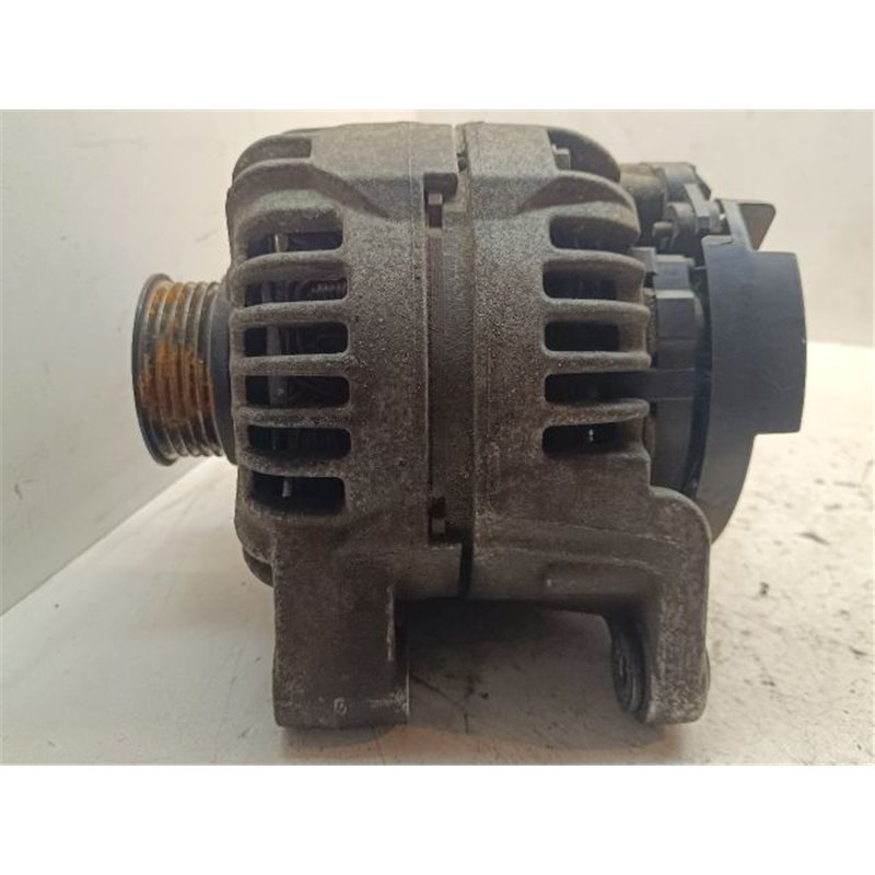 OPEL CORSA C Generátor