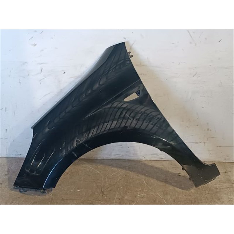 HYUNDAI i20 Bal első Sárvédő