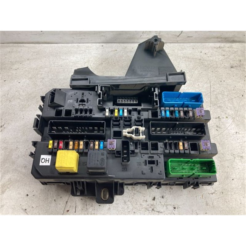 OPEL ASTRA H Biztosítéktábla Doboz