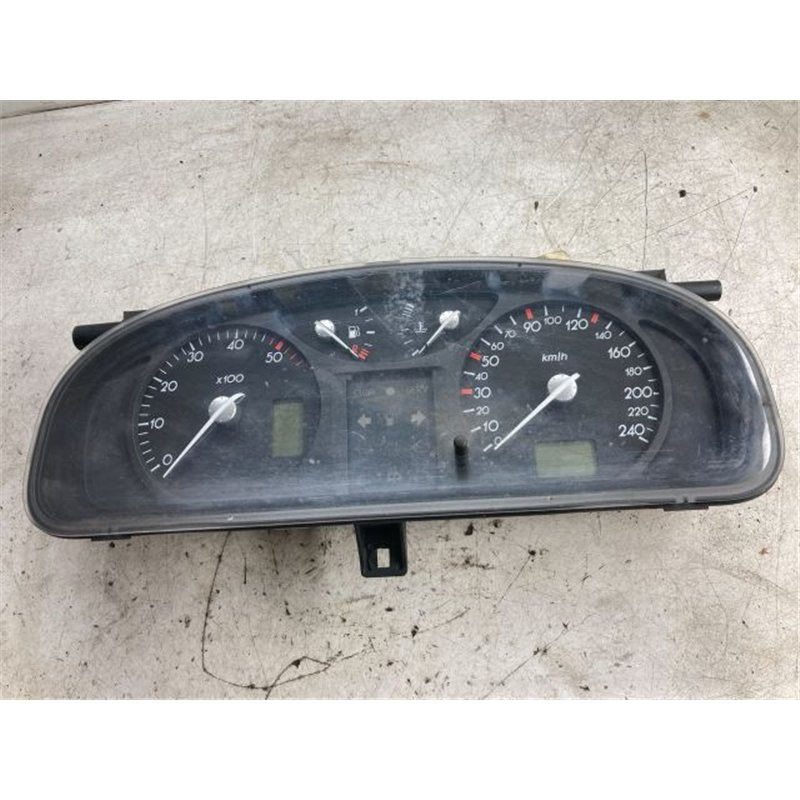 RENAULT LAGUNA II Kilométeróra