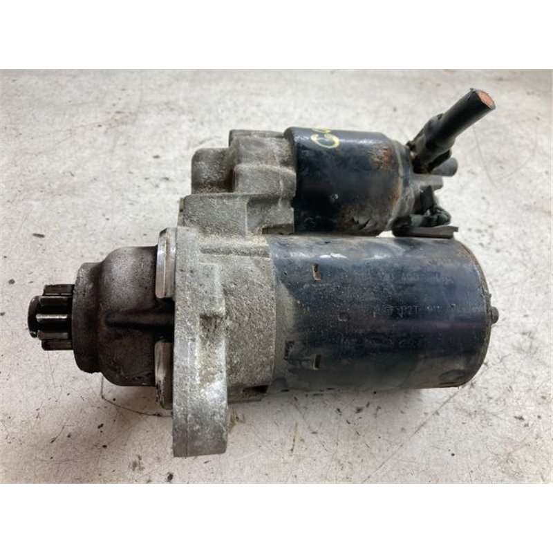 VW GOLF V Önindító