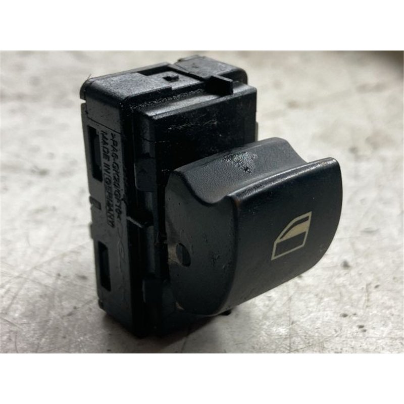 TOYOTA YARIS Jobb első Ablakemelő Kapcsoló