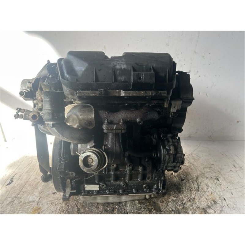 RENAULT LAGUNA II Motor (Fűzött blokk hengerfejjel)