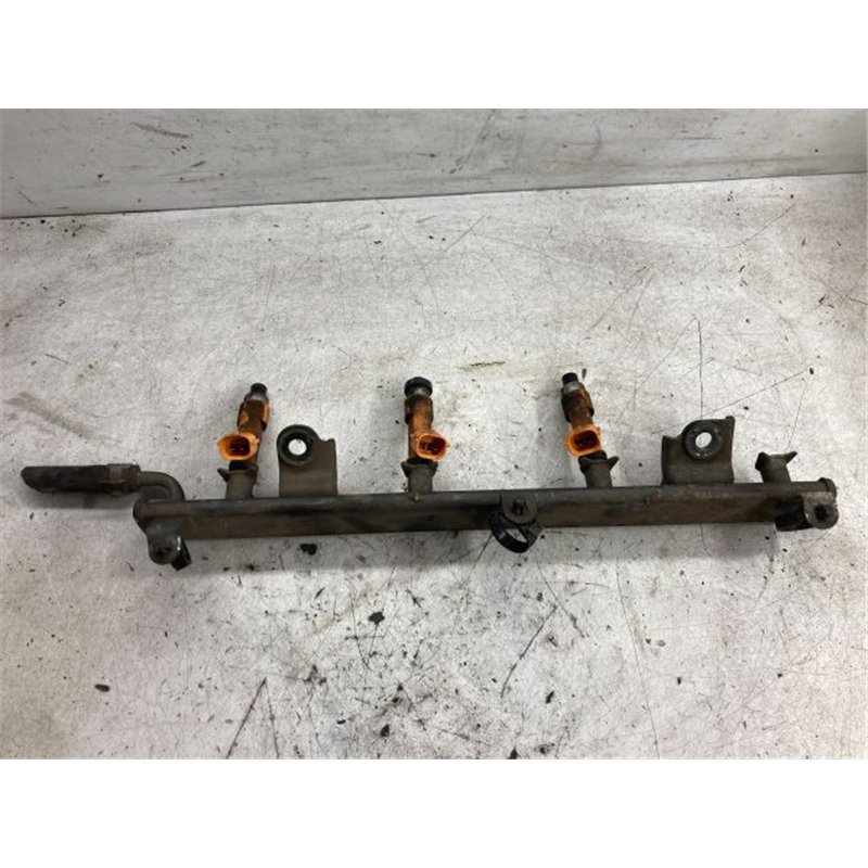 SUZUKI IGNIS II Porlasztó Sor / Híd