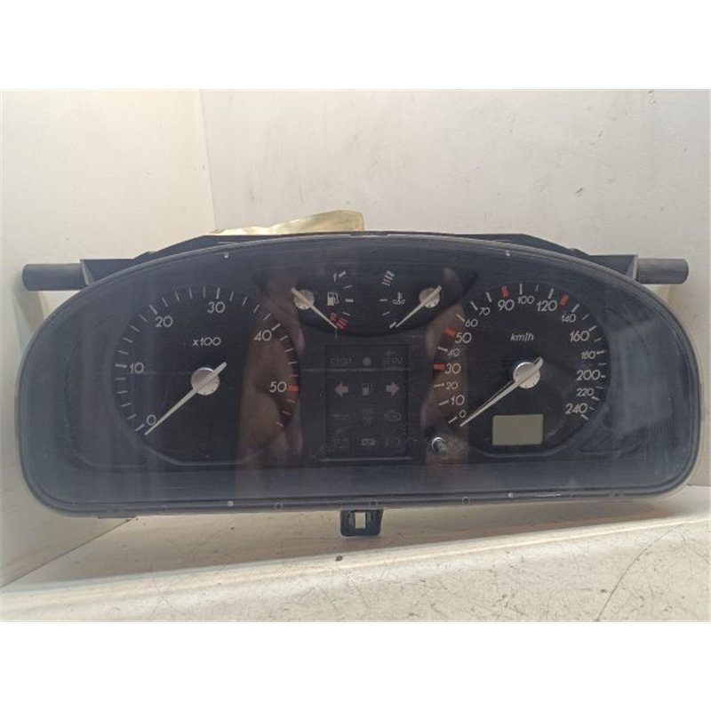 RENAULT LAGUNA II Kilométeróra