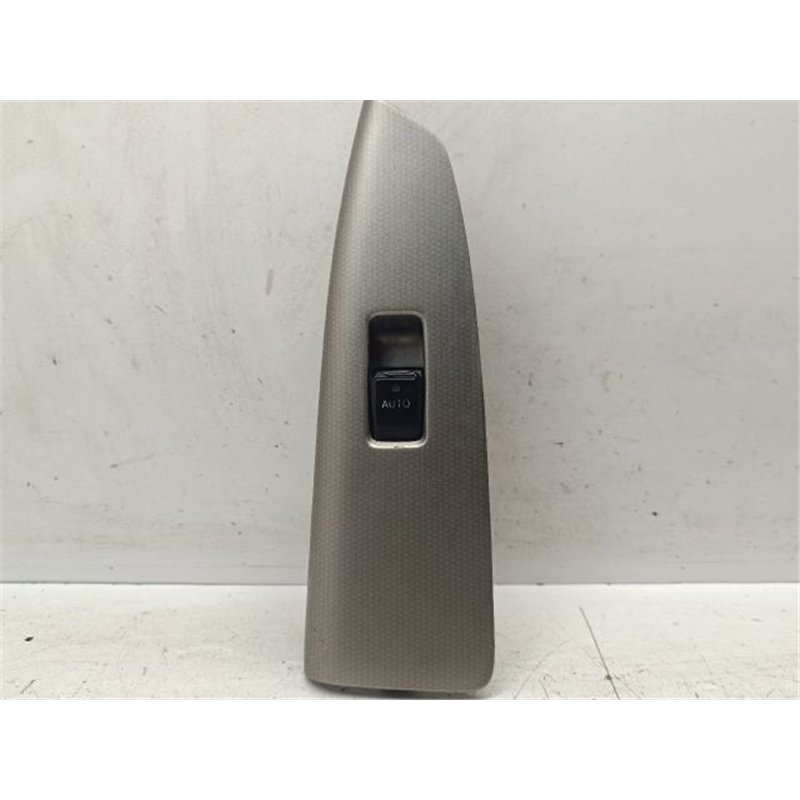 TOYOTA COROLLA VERSO Jobb első Ablakemelő Kapcsoló