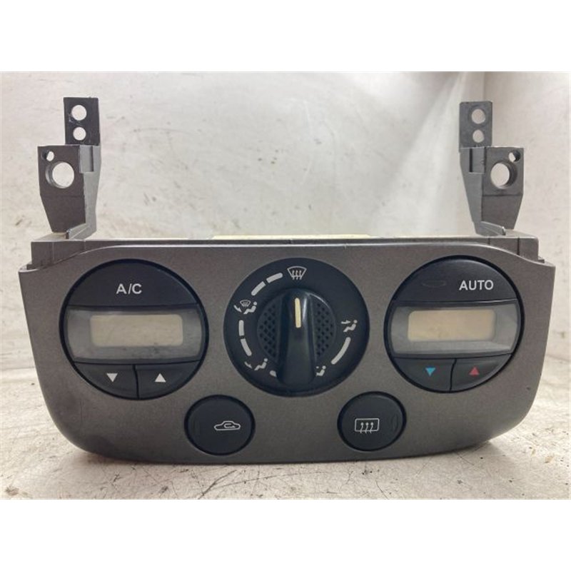 NISSAN PRIMERA Fűtéskapcsoló (digit klímás)