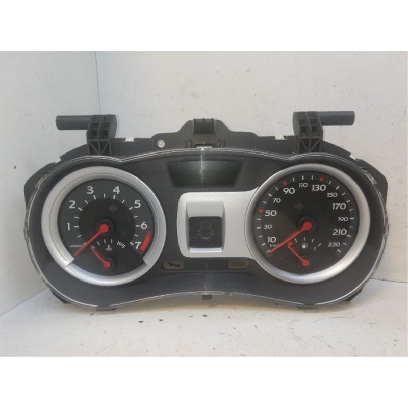 RENAULT CLIO III Kilométeróra