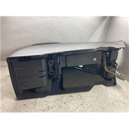 VOLVO V40 Könyöklő