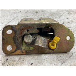 VOLVO V40 Csomagtérajtó Zárszerkezet