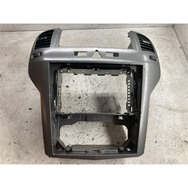 OPEL ZAFIRA B Középkonzol Keret