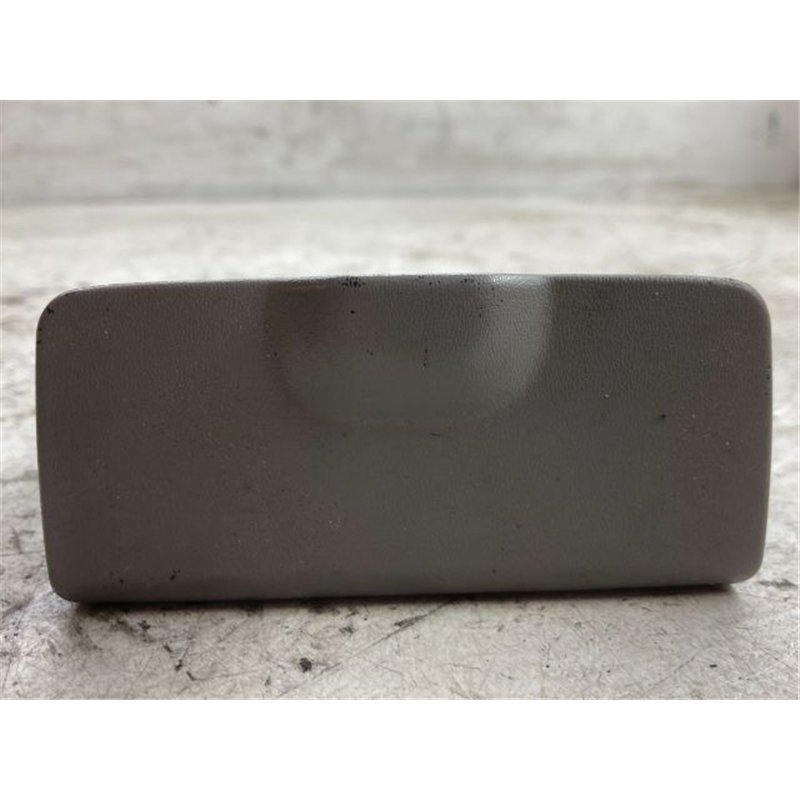 MAZDA PREMACY Első Hamutartó