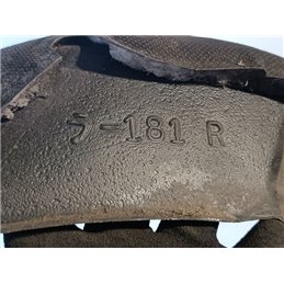 TOYOTA PRIUS Jobb első Dobbetét (Kerékjárati, Műanyag)