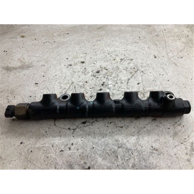 TOYOTA COROLLA VERSO Közösnyomócső