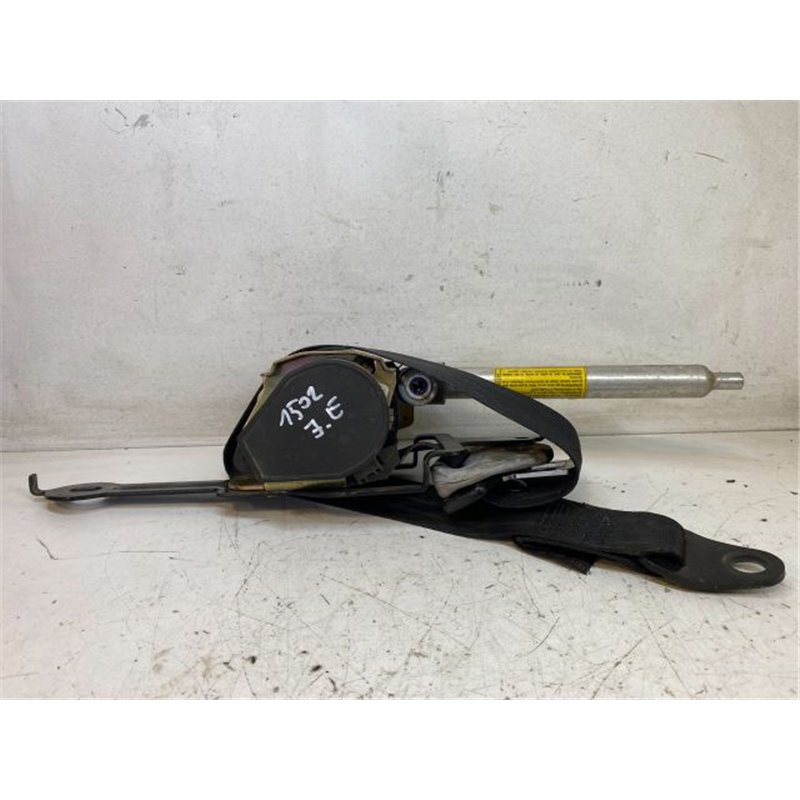 NISSAN PRIMERA Jobb első Biztonsági Öv