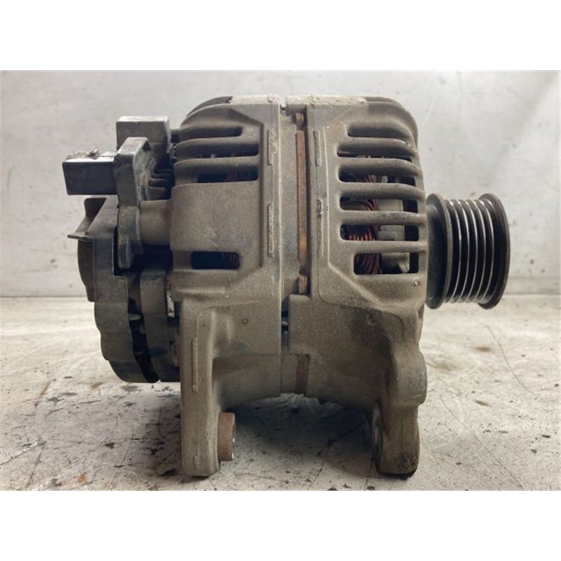VW POLO III Generátor