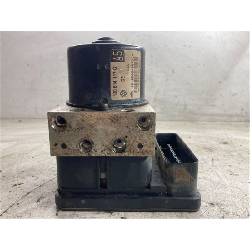 SKODA OCTAVIA I ABS Kocka