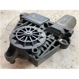 TOYOTA AVENSIS T22 Bal első Ablakemelő Motor