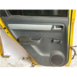 SUZUKI SWIFT III Bal hátsó Ajtó (Részeivel)