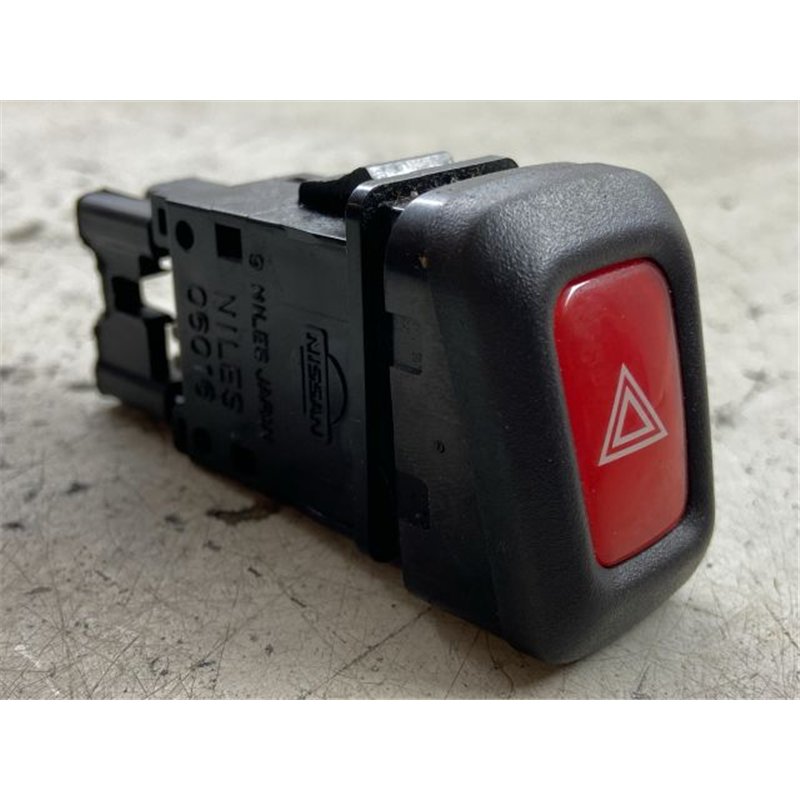 NISSAN ALMERA II Vészvillogó Kapcsoló