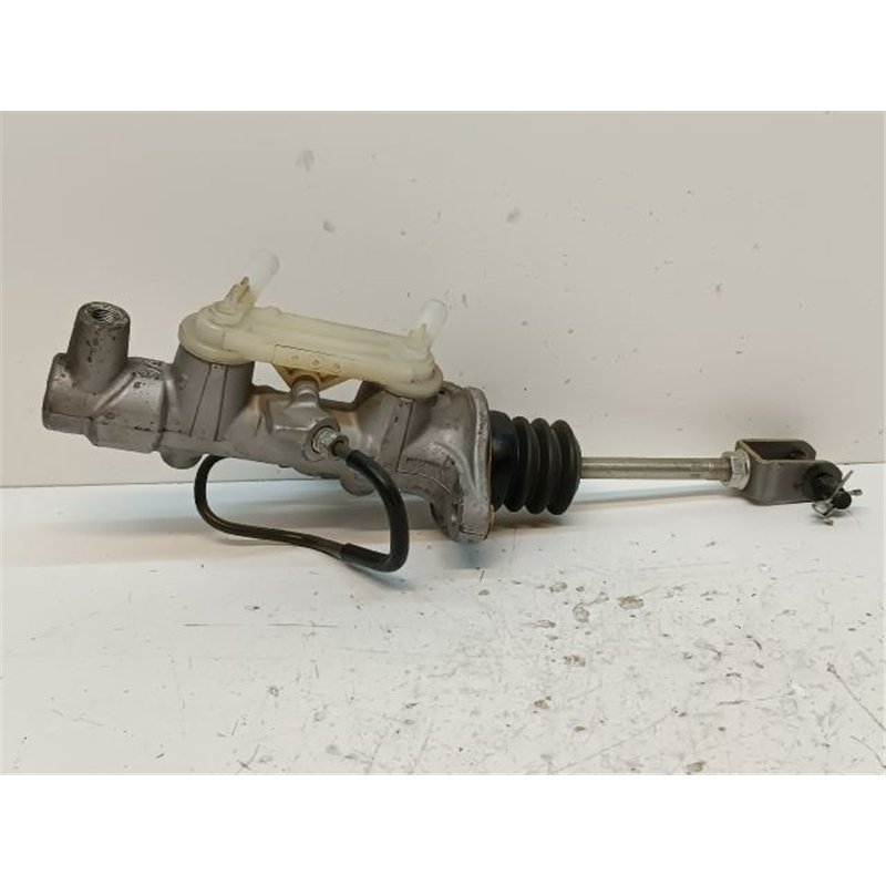 TOYOTA PRIUS Főfékhenger