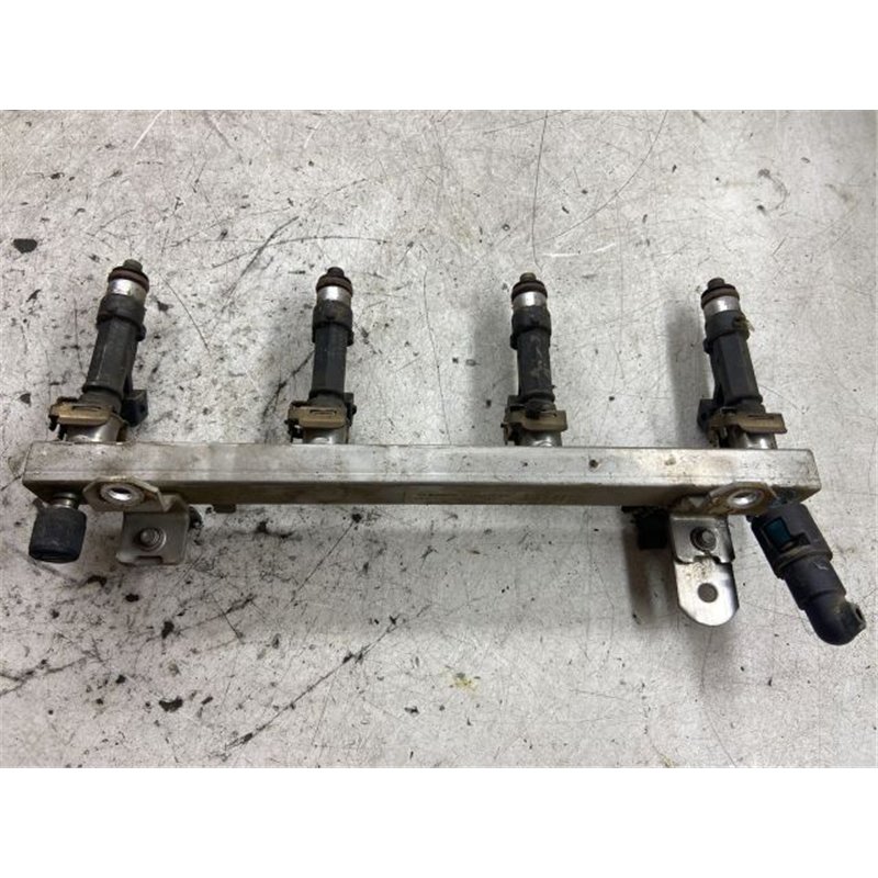 OPEL ASTRA H Porlasztó Sor / Híd