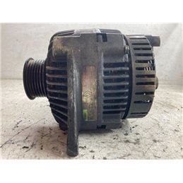 VOLVO V40 Generátor