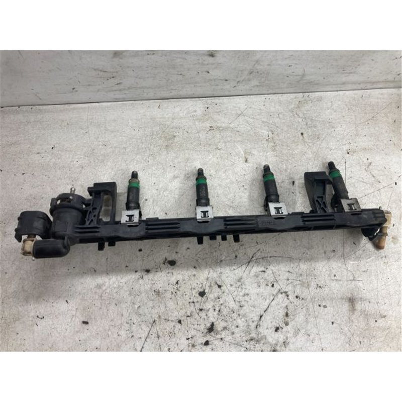 FORD FIESTA V Porlasztó Sor / Híd