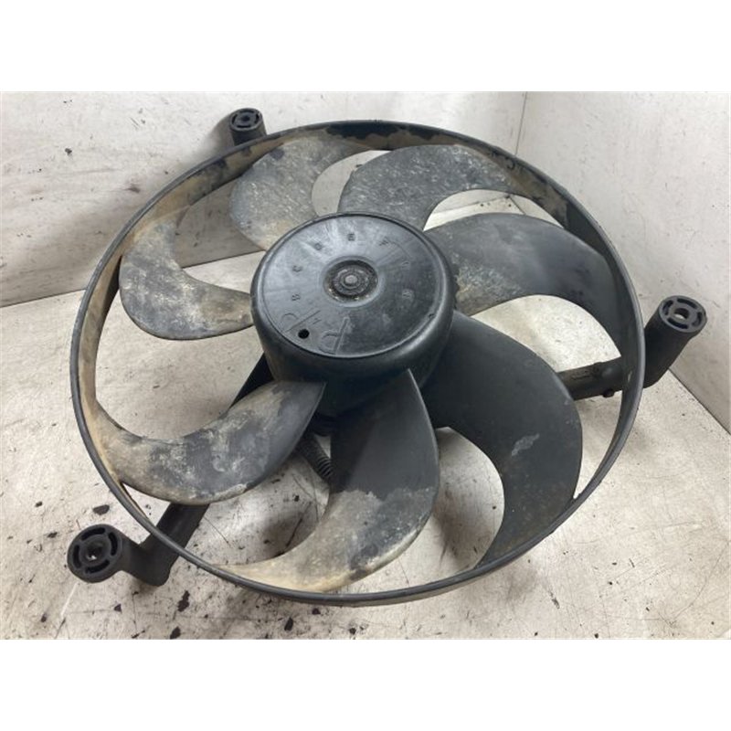 VW FOX Hűtőventilátor