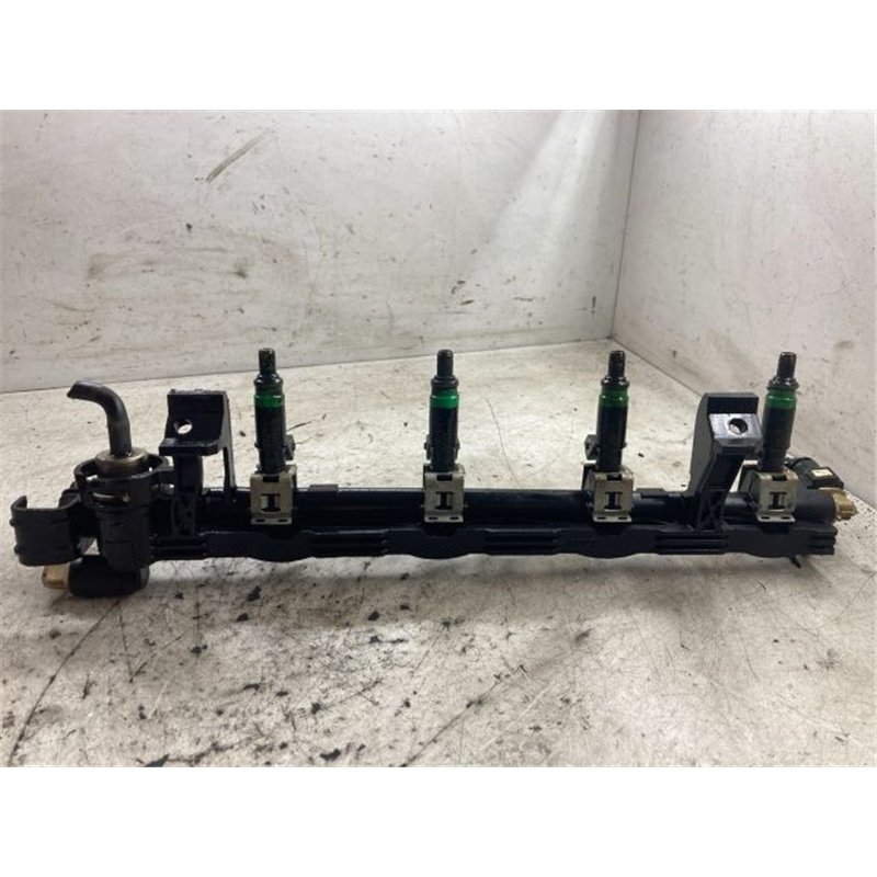 FORD FIESTA V Porlasztó Sor / Híd