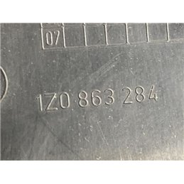 SKODA OCTAVIA II Első Tároló Rekesz